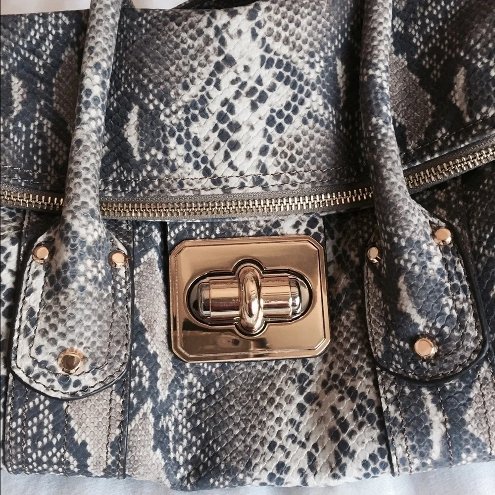 B Makowsky leather bag